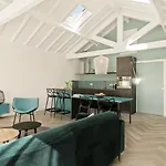 Drl45 Luxury Apartment In The Heart Of Domburg
